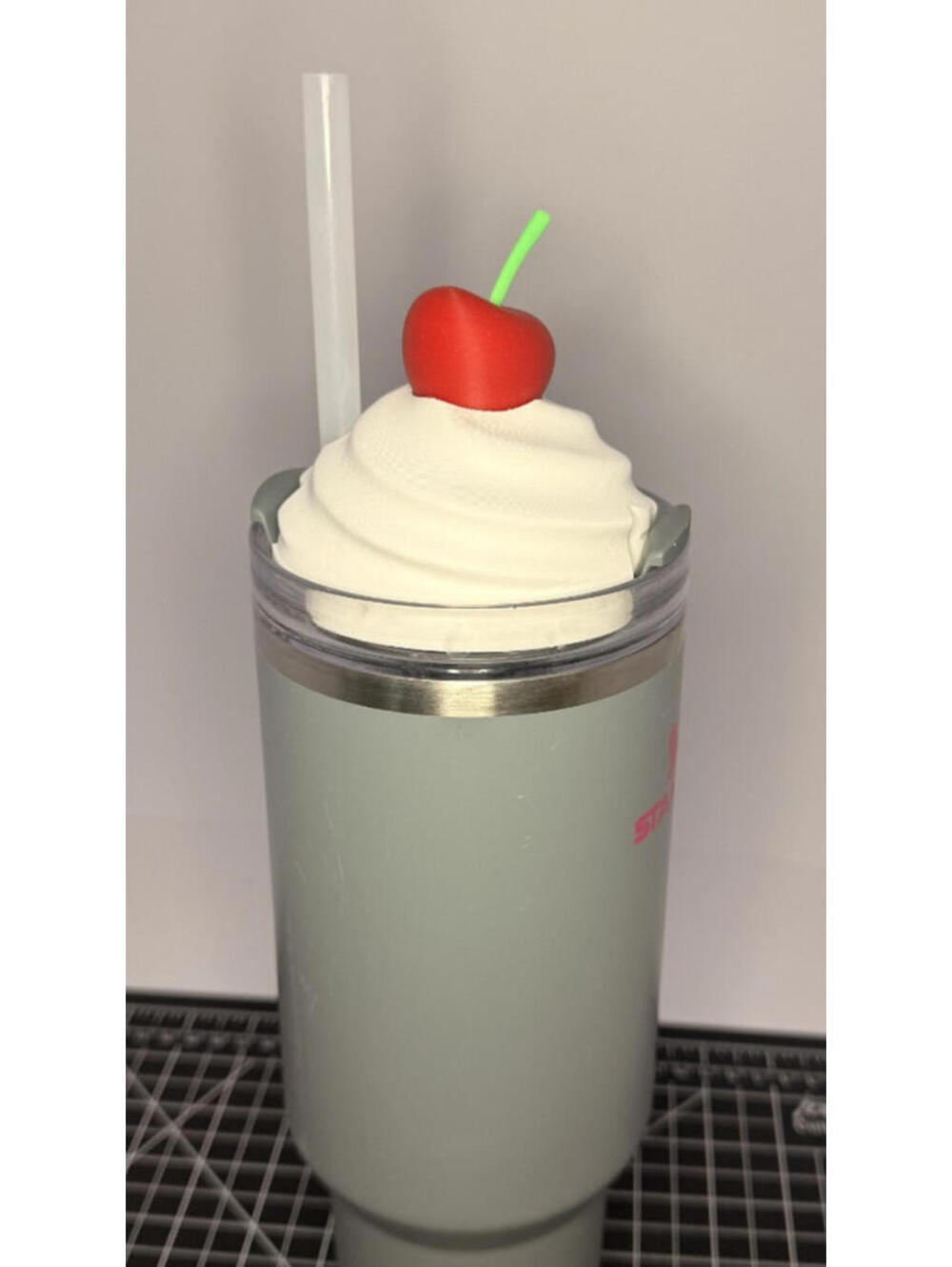 3D Printed Sundae Topper for 40 Oz Stanley - Picture 3 of 5